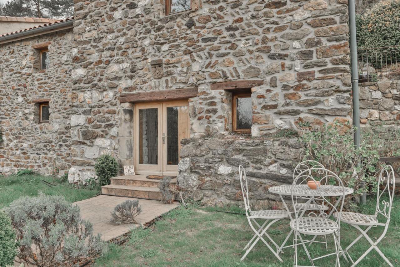 Maison D'Hotes Le Hameau De La Mure Saint-Laurent-du-Pape Екстер'єр фото