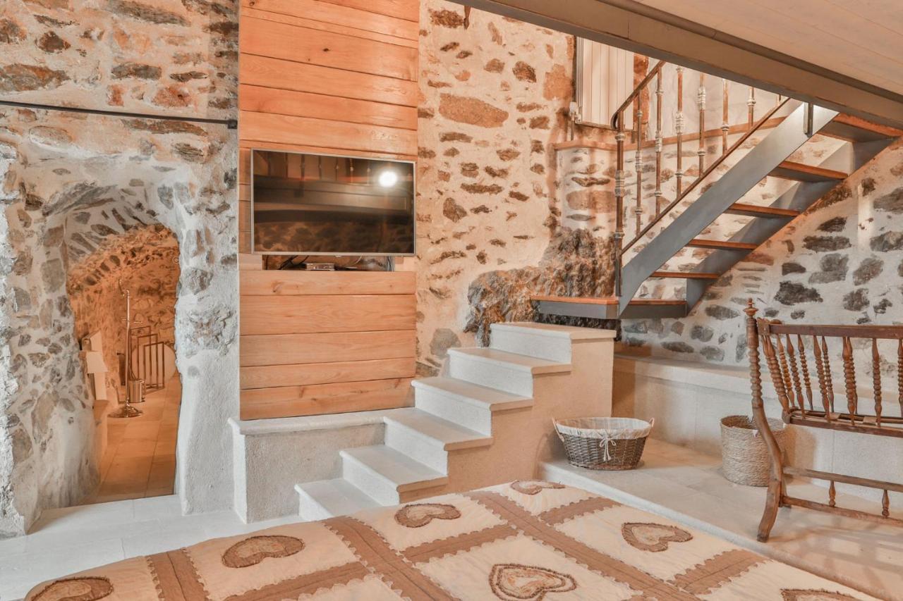 Maison D'Hotes Le Hameau De La Mure Saint-Laurent-du-Pape Екстер'єр фото