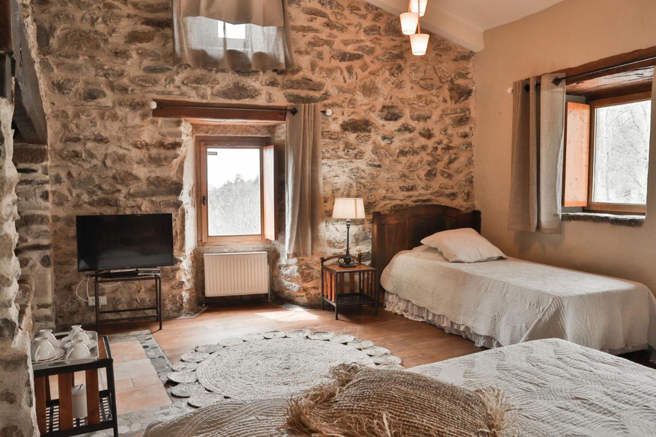 Maison D'Hotes Le Hameau De La Mure Saint-Laurent-du-Pape Екстер'єр фото